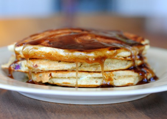 whole wheat blueberry oatmeal pancakes