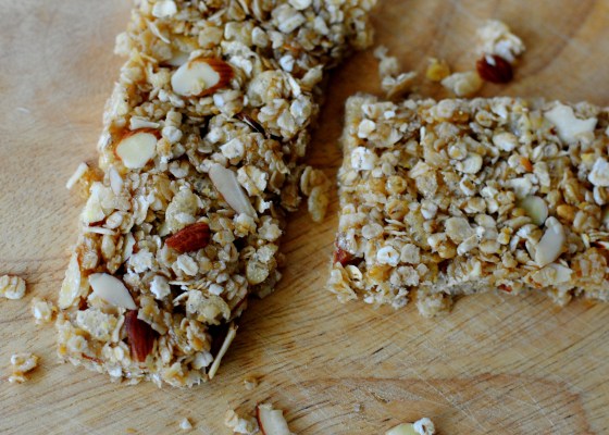 honey almond granola bars