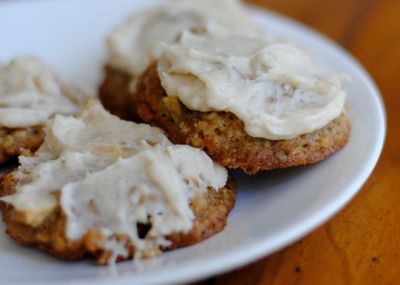 apple oatmeal with browned butter frosting